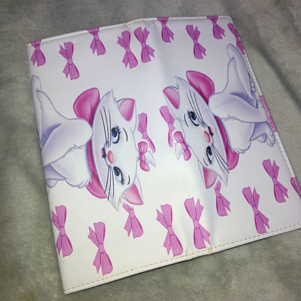 White and Pink Disney "Marie" Wallet - Picture 3 of 6
